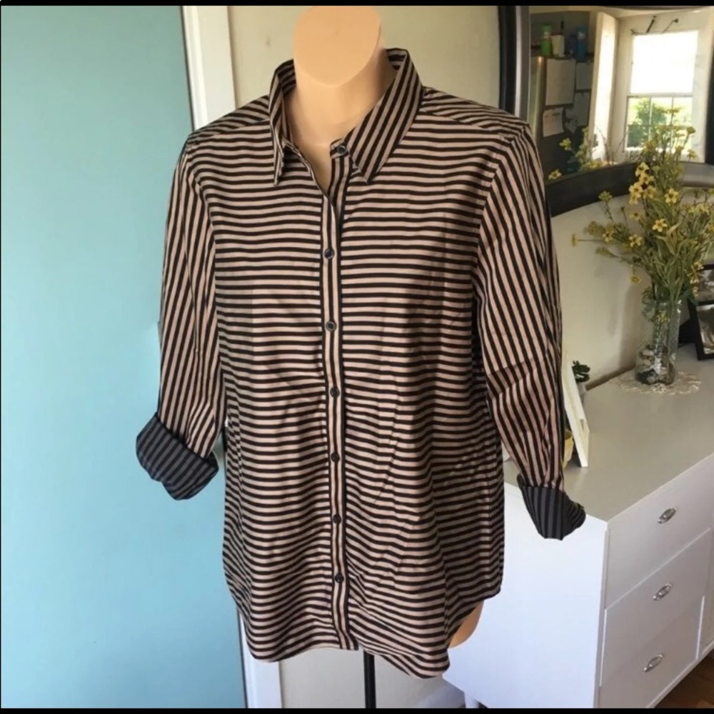 Chicos sz 0 (small) blouse black and brown striped